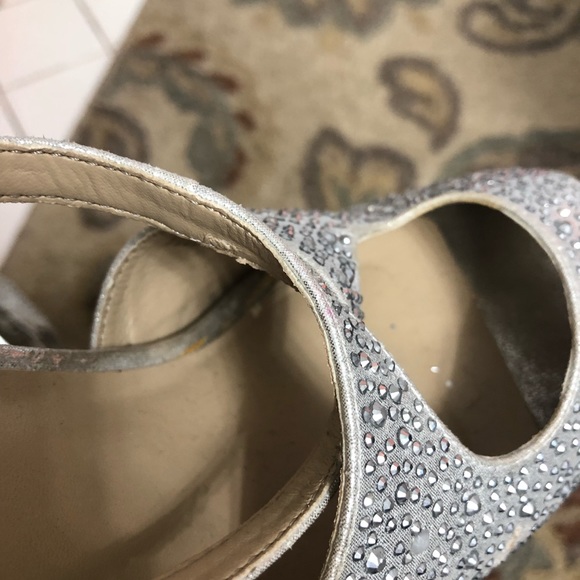 INC International Concepts Rhinestone Grey Pumps High Heels Peep Toe Size 9.5M - Picture 9 of 9